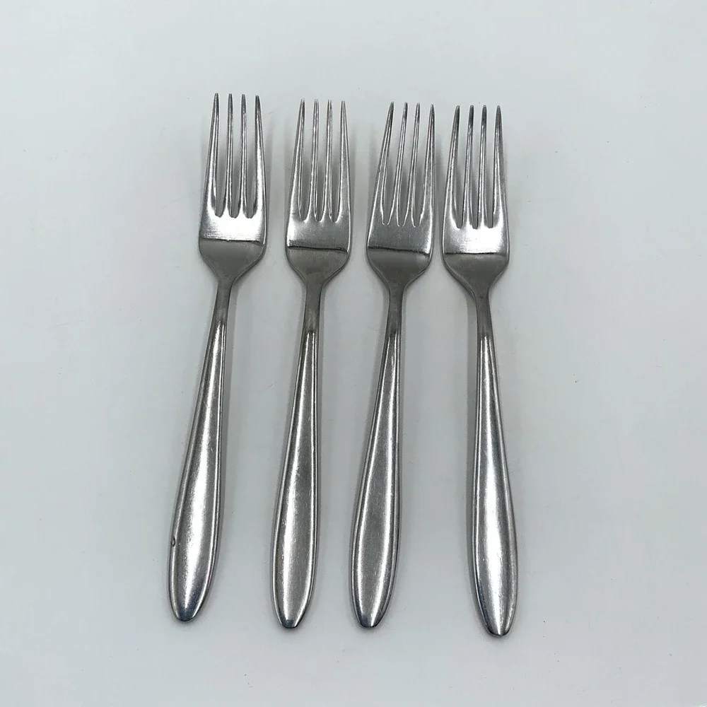Oneida Dinner Forks Set of 4 Stainless Steel 18/0 Silverware 8